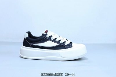 boss Hugo Boss New Spring Stamped Version. New German High-End Brand Counter