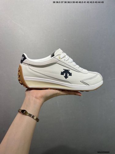 Company-Level Descente Running Boa Comfortable, Breathable, Slip-Resistant, Dura