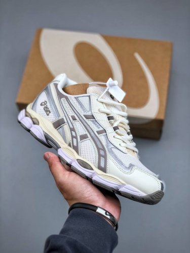 Asics Asics Gel-Nyc Low-Top Sports Casual Running Shoes 1203A542- Sizes: 36 37 3