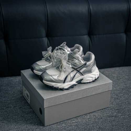 Core Private New Arrival 2025 Zhao Lusi, The Emerging Trendy Shoe Brand Gg-Cc La