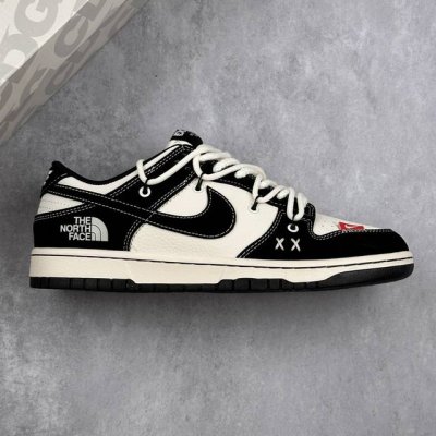 Local Core Private Nike Sb Dunk Low The North Face Series Lace-Up Black And Whit