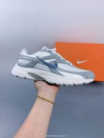 ins Hot New Korean Vintage Style Reminiscent Of The Classic Nike Nike Initiat