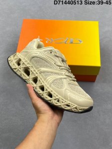 Company-Grade Dior B35 Round-Toe Lace-Up Low-Top Casual Shoes. Original Purchase