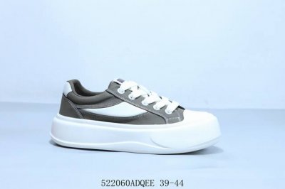 boss Hugo Boss New Spring Stamped Version. New German High-End Brand Counter