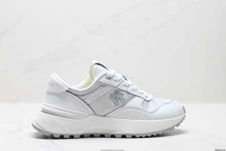 Company-Level Descente Dualis Urban Commuting Dsr Fashionable Anti-Slip Low-Top - Click Image to Close