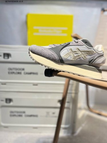 Ointsuka Tiger Moage Co Asics Tiger Retro Classic Sneakers Reflect The Pursuit O
