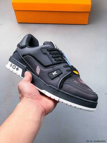 Louis Vuitton Lv Louis Vuitton Board Shoes - The Sisters Who Brave The Wind And