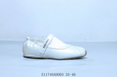 Miu Miu Velvet Magic Tape Low-Top Lifestyle Football Series Training Running Sho