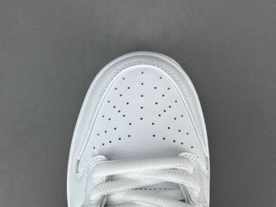 Channel Advantage God Version Dunk Nike Dunk Sb Pro Iso White Gum Low-Top Sneake