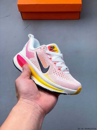 nike Air Zoom Vomero 18 Cushioning And Breathable Casual Jogging Shoes For Ki