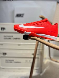 Adidas F50 Predator Elite Tf Comfortable And Versatile, Slip-Resistant And Durab