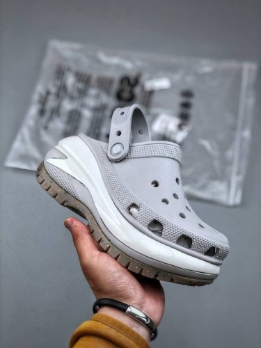 J Version Pure Original. If You Need Accessories, Please Pay Extra. Crocs Classi