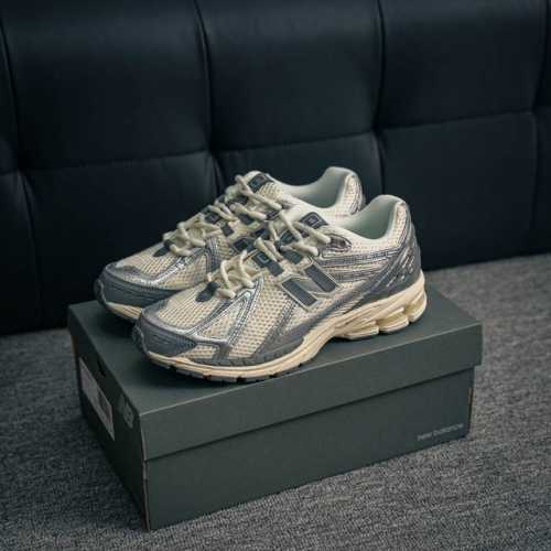 Core Private New Balance 1906 Series Casual Shoes #Features A Lightweight Split