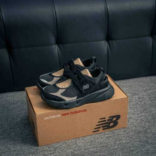 Core Private New Balance Breeze New Balance Mary Jane Low-Top Casual Shoes Item