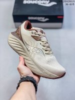 saucony Saucony Triumph 22Nd Generation Neutral Running Shoes, Strong Cushion