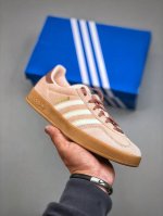 e Adidas Originals Gazelle Indoor Velvet Coral Pink Brown Rubber Sole Jr0232