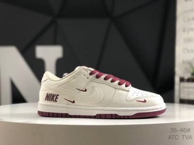 Nike Dunk Low Three-Hook This Shoe Adopts The Popular Version Design In Recent Y