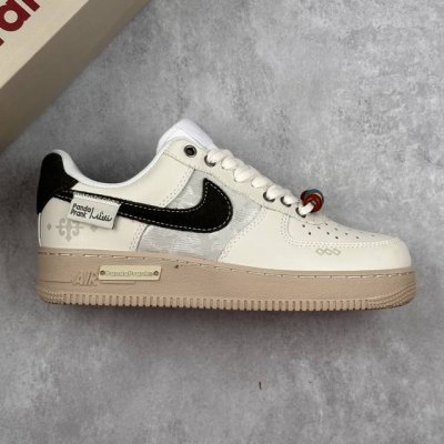 Local Core Private Company-Level Nike Air Force 1 07 Air Force One Low-Top Versa
