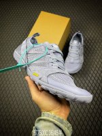 c Corporate-Level New Balance Issey Miyake X New Balance Mt10O Joint Model Ne