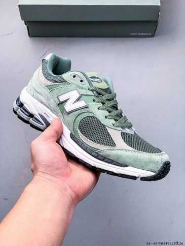 new Balance M1906Ri Nb Treasure Dad Shoe Model With Retro Elements And Textur