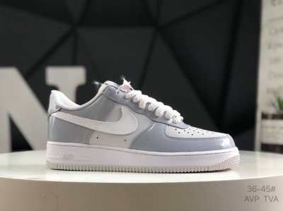 Nike Air Force 7 Low-Top Casual Sports Sneakers. Featuring Soft, Highly Elastic