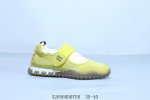 Miu Miu Velvet Round-Toe Lace-Up Low-Top Lifestyle Soccer Series Training Runnin