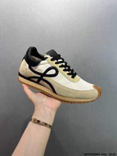 Company-Level Loewe 2025 Ballet Runner Early Spring New Arrival Bestselling Ball