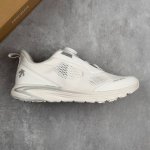 Local Core Private Descente Lavitate 2 Fashion Non-Slip Low-Top Running Shoes Kn