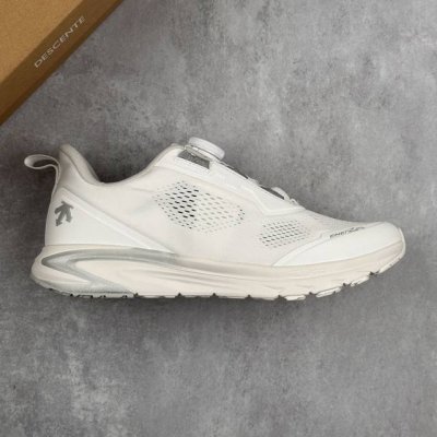 Local Core Private Descente Lavitate 2 Fashion Non-Slip Low-Top Running Shoes Kn