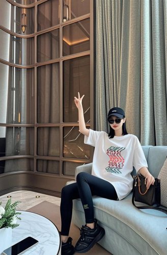 New Arrival! Spring/Summer Gucci New Short-Sleeve T-Shirt, Meticulously Tailored