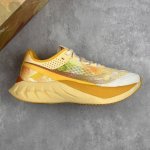 Local Core Private Company-Level Saucony Endorphin Pro 4 Series Low-Top Cushioni