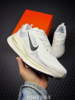 B Company-Grade Nike Vomero 18 Nike Comfortable Shock Absorption Anti-Slip Low-T