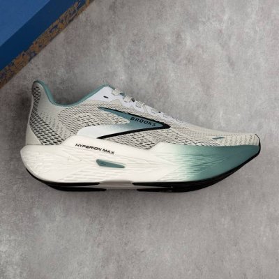 Local Core Private Brooks Hyperion Max 2 Gale 2 Series Low-Top Breathable Cushio