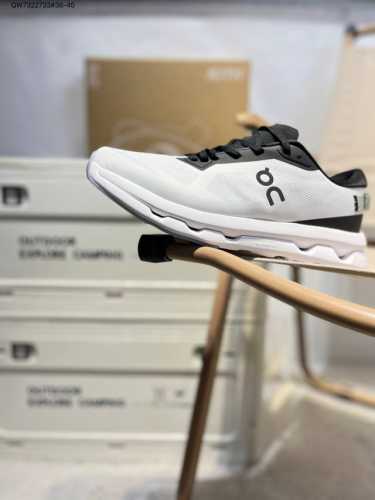On Angpao's New Comprehensive Physical Training Sports Shoe Cloud X Is Comfortab