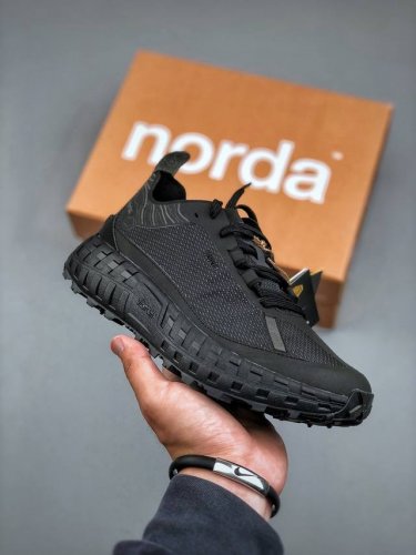 Norda 001 Thick-Soled Lace-Up Durable Low-Top Running Shoes Black Sizes: 36-45 H