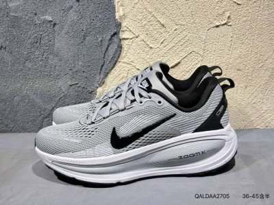 nk Air Zoom Vomero 18 Moon Landing 18 2025 New Cushioning Casual Running Shoe