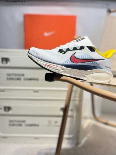 Nike Air Zoom Pegasus 41 Moon Landing Running Shoe 41St Generation Ultra-Light M