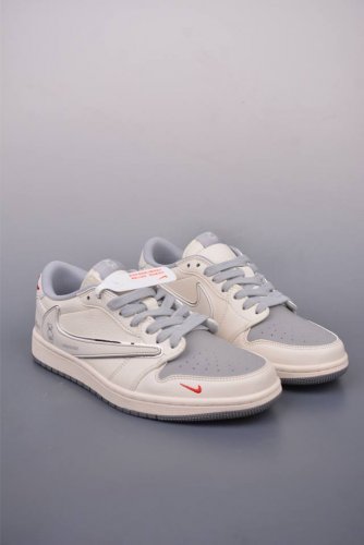 Fragment X Travis Scott X Violent Bear Air Jordan 1 Low Three-Party Joint Invert