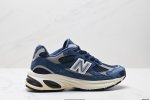 Company-Level New Balance 2010 Series New Balance Retro Dad-Style Mesh Running C