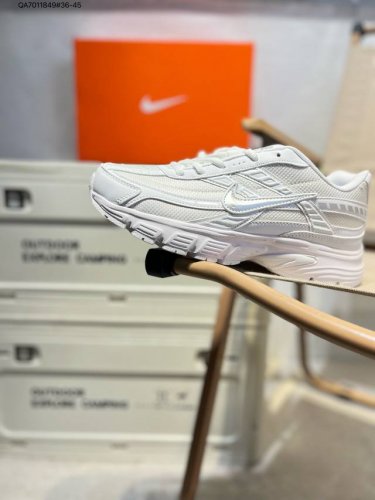 Ns The New Korean Vintage Style Is Popular, Recalling The Classic Nike Initiator
