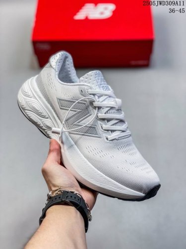 Company-Level New Balance W880 Series Retro Dad-Style Casual Running Shoes The 8