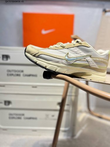 The Hottest New Korean Vintage Style, Reminiscent Of The Classic Nike Initiator