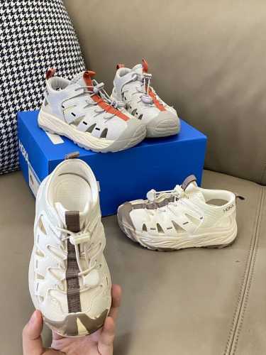 Original Picture Straight Out Summer Must-Have Sandals, Who Doesn't Have Them? E