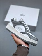 Alo Yoga Recovery Mode Celebrity Edition With Built-In Height-Adjustable High-To