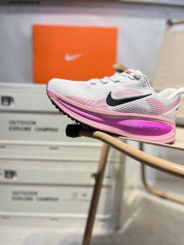 Nike Vomero 18 Nike Comfortable Shock-Absorbing And Non-Slip Low-Top Running Sho