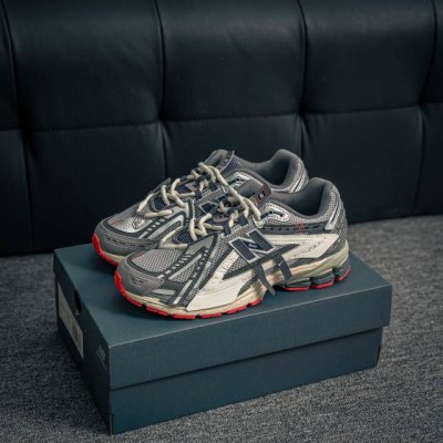 Core Private New Balance 1906 Series Casual Shoes #Features A Lightweight Split