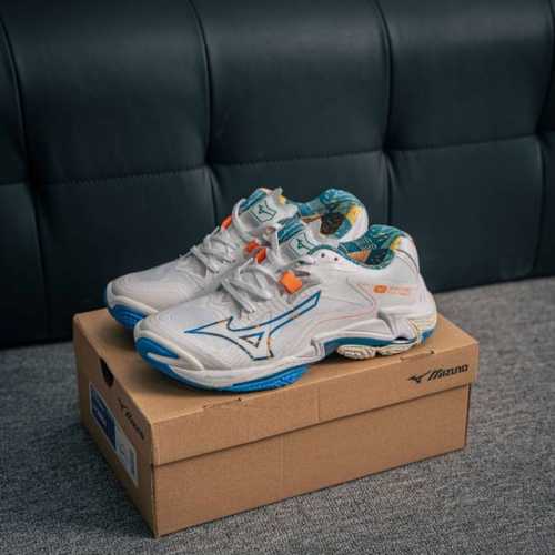 Core Private Mizuno Wave Lightning Z8 Comfortable, Non-Slip And Wear-Resistant L