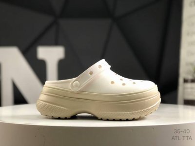 Crocs Sandals This Pair Of Crocs Might Be The Most Fashionable One Among All Cro