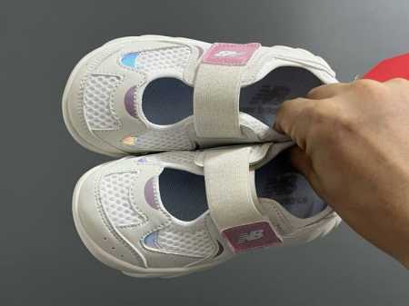 New 920 Mary Jane Mesh-Patch Velcro Children's Sandals Size: 24-37 Inches Fashio - Click Image to Close
