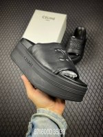Celine's Latest Thick-Soled Slippers. This Is A Hot Item On Xiaohongshu. It Incr